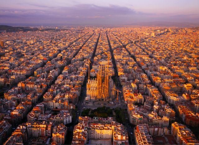 Barcelona gezilecek tarihi yerler