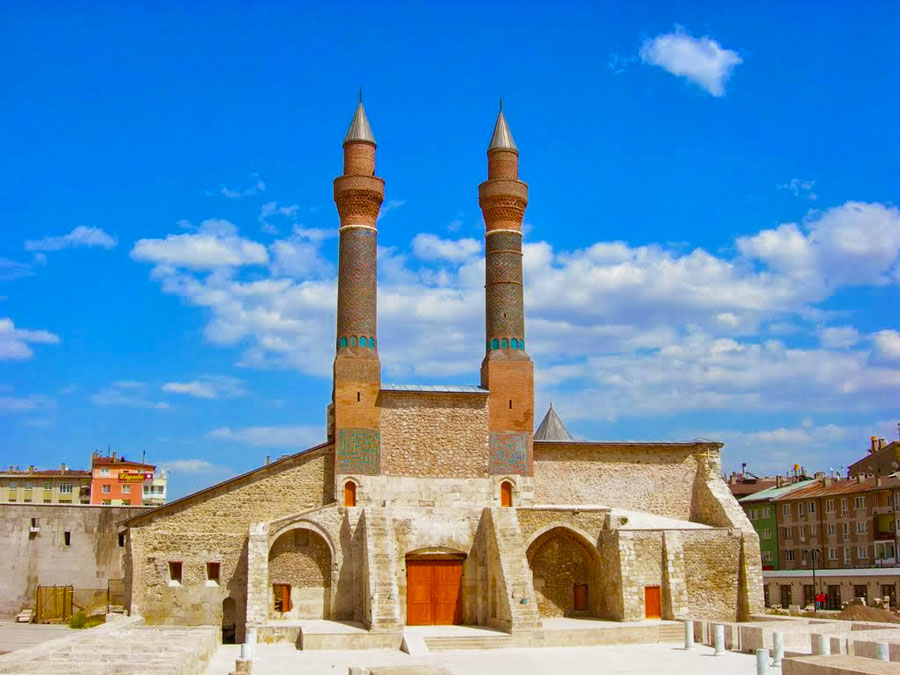 Sivas-cifte-minareli