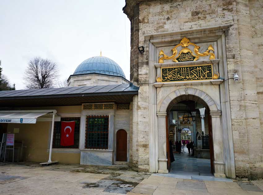 eyup sultan camii girisi