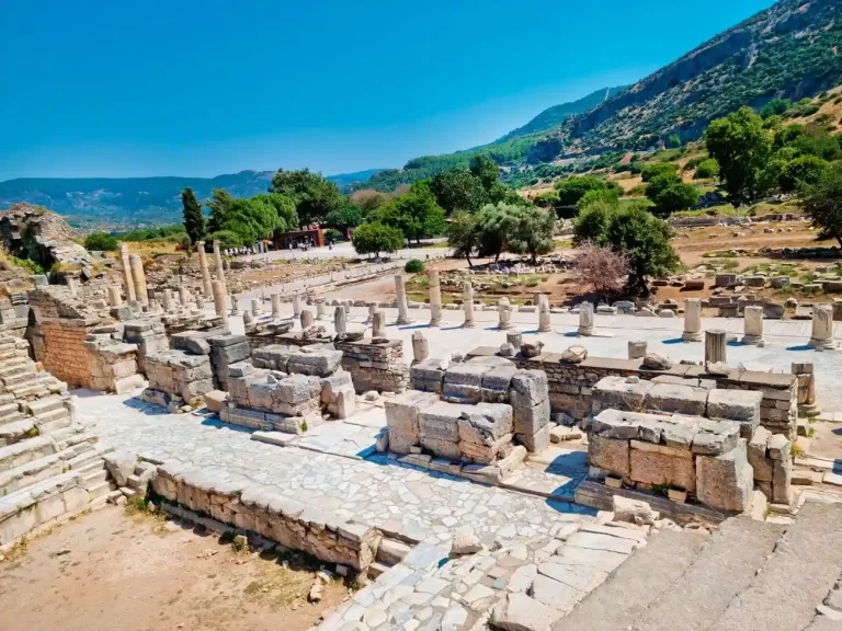 Hierapolis Antik Kenti Tarihi | Neler Var | Ziyaret ve Giriş Bilgileri