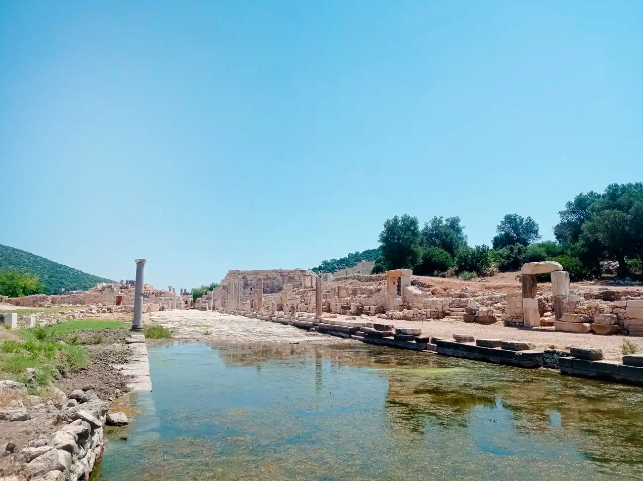 patara antik kenti liman caddesi