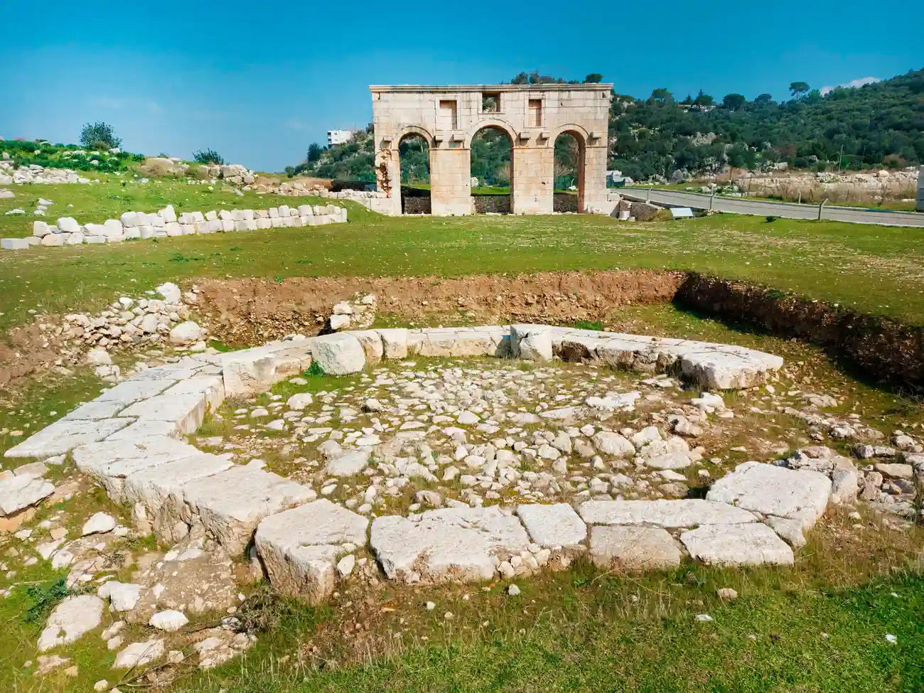 patara antik kenti sekizgen havuz